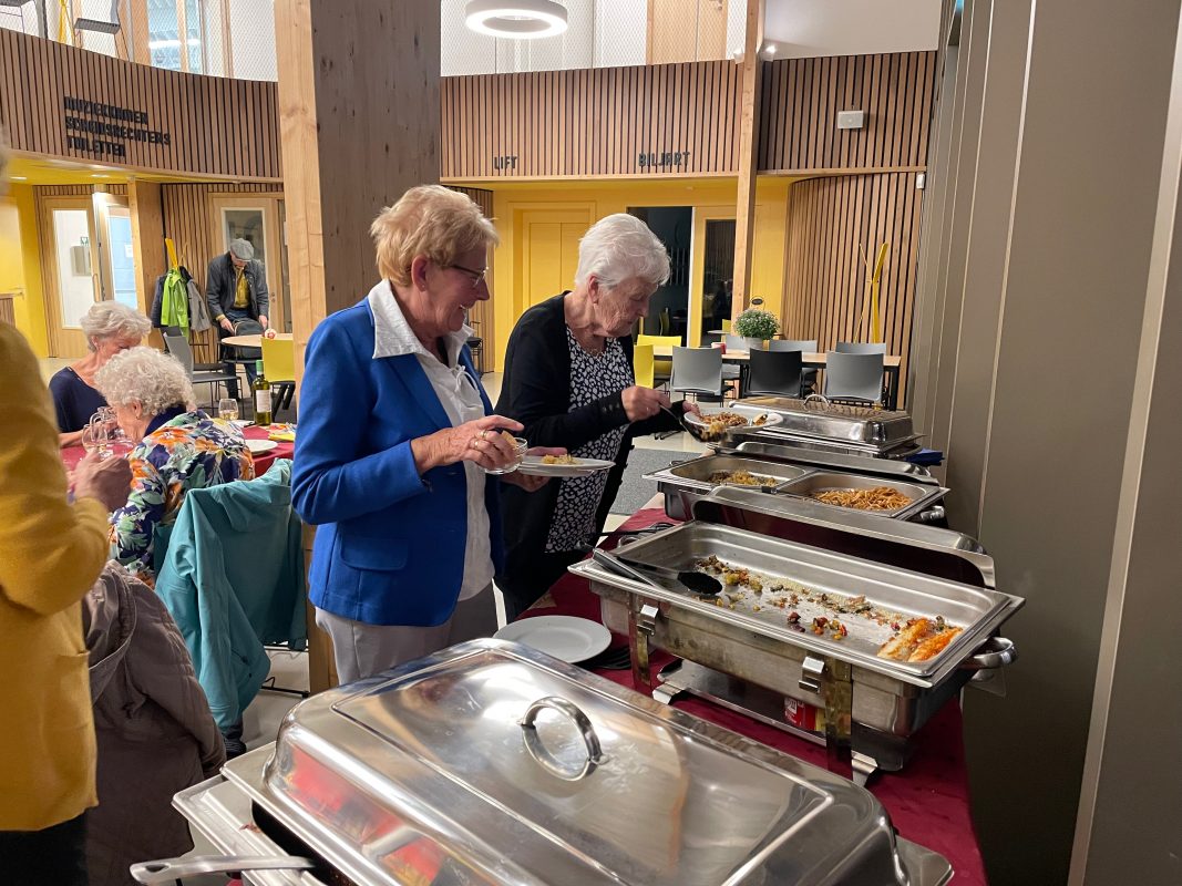 Samen eten Dorpshuis Zwanenburg Halfweg